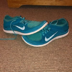 Turquoise Nike Free Run 4.0 Flyknit Shoes